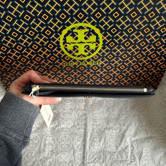 Tory Burch Blake Color Block Slim Envelope Wallet Tory Navy Muscadine Gold - Picture 4 of 9